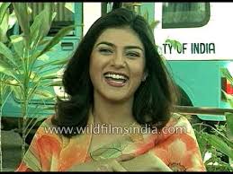 Sushmita Sen Miss Universe And Indian Actress On Her Films Dastak And Hindustan Ki Kasam Youtube The film was hit and was dubbed in a couple of languages.the story revolves around dhruvan, a forest guard, who sets out for an ncc trekking camp inside a forest with. sushmita sen miss universe and indian actress on her films dastak and hindustan ki kasam
