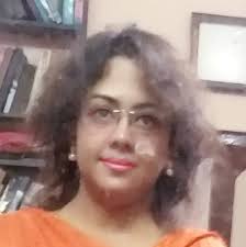 ThrowbackThursday: Cybill Shepherd presenting at the 44th Oscars in 1972  and Cybill Shepherd as "Betsy" in "Taxi Driver" (1976).