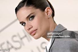 14,953 Sara Sampaio Photos & High Res Pictures