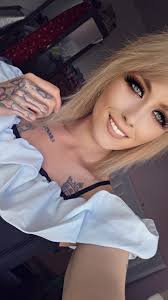 Hi, I'm Jon, been single for ages 🤣 39 from Essex