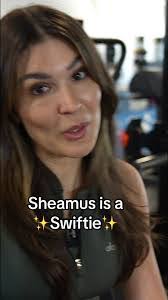 Cathy Oakley's Instagram, Twitter & Facebook