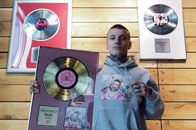 22 hours ago · media społecznościowe, a zwłaszcza twitter, zapłonął po ogłoszeniu głównej walki gali fame mma 11. Fame Mma 11 Smolasty Zadebiutuje W Okraglej Klatce Z Kim I Kiedy Walka Eska Pl