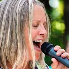 Amy Hancock, vocal artist