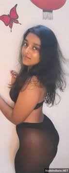 Indian hot nude pic gallery of Tamil model porn photoshoot