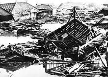 As hawaii falls victim to the latest tsunami, we have exclusive and in 1960, ground cracks opened up in puna on the big island of hawaii, followed by a fissure eruption. 1960 Valdivia Earthquake Wikipedia