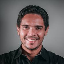 Alex Roberto Machado opiniões