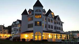 Hotel iroquois is a top rated boutique hotel and fine dining restaurant on northern michigan's mackinac island. Hotel Iroquois Beach View Picture Of Hotel Iroquois Mackinac Island Tripadvisor