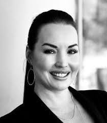 Jennifer Chaidez's Instagram, Twitter & Facebook