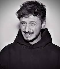 Gemischtes Hack: Tom Mischmitt und seine Einblicke