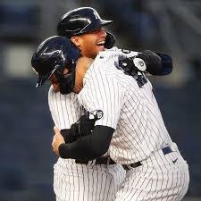 New york yankees ride big 8th inning past astros, extend winning streak to 5. C T Oevtbrfwlm