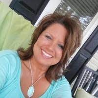 Melissa Mcelhaney's Instagram, Twitter & Facebook