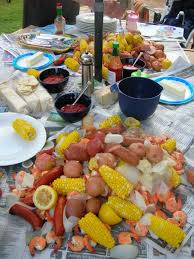 The yummiest way to end the week seafood fettuccini. Quick Easy Diy Ideas To Make Your Labor Day Celebration Special Country Boil Shrimp Boil Party Low Country Boil Party