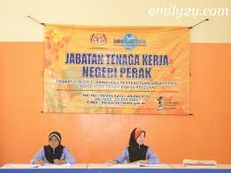 Politikus di dpr menilai tka berpotensi mempersulit penciptaan lapangan kerja bagi warga indonesia. Azam Kerja 1malaysia July 2011 From Emily To You