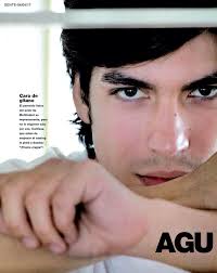 Esta semana en Revista Gente, el reportaje a Agustín Sullivan, uno de los  tres actores que protagoniza la miniserie Sandro de América.