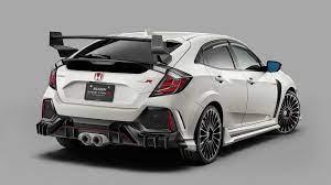 The type r name was reserved for honda's special performance models, with the first one being the nsx type r that launched in 1992. Mugen Zeigt Befremdliches Bodykit Fur Den Honda Civic Type R