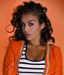 Liefdevol (TV Series 2016– )