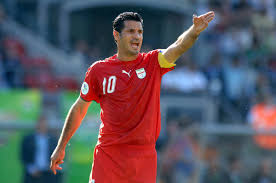 Daei became the first asian player to feature in a uefa champions league match. Fifa Com On Twitter Ali Daei 109 Goals Cristiano 102 He Was Unstoppable In The Air He Played At The Highest Level For Fcbayern He Inspired Teammelliiran To Two Worldcup