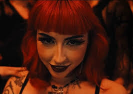 Noelle Ash's Instagram, Twitter & Facebook