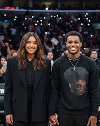 Natalia Bryant and Bronny James share a special friendship, often seen  enjoying each other's company at memorable moments like the unveiling of  the Kobe Bryant statue and exciting Lakers games. ♥