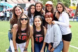 Como colegio corazonista partimos de nuestro carácter propio inspirado en la figura de madre isabel, que fundamentó su pedagogía en dos grandes pilares: Kermesse Del Sagrado Corazon De Jesus Zona 16 Aula 2 0