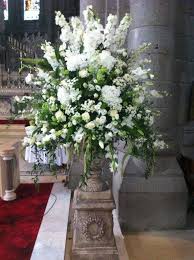 Our wedding rentals include wedding altars & arches, tables, chairs, linens, centerpieces, place settings and wedding decor. Pin On Todp Para Bodas