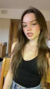 Melissa Liming's Instagram, Twitter & Facebook