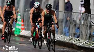 Triathletes compete for fastest overall completion time, racing each segment sequentially with the time transitioning between the disciplines included. P4uef81ngwlu0m