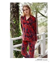 Penye Mood 8403 Onden Dugmeli Kadife Pijama Takim Penye Mood 8403 Bolumumuzde Onden Dugmeli Kadife Pijama Takim Modelleri Cok Uygun Fiyatlar Pijama Kadife Taki