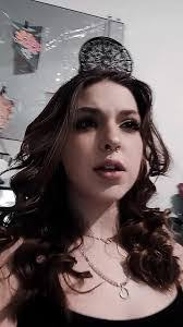 Jolene Cantrell's Instagram, Twitter & Facebook