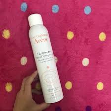 Satu untuk mengeluarkan minyak badan yang semula jadi dan yang kedua adalah untuk kulit setiap orang ditutup dengan rambut yang kecil, selain dari tapak tangan dan kaki mereka. 13 Produk Ini Saya Gunakan Untuk Pulihkan Kulit Muka Breakout Lana The Reporter