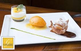 10 best mini pavlova and meringues recipes. Pin On Art Of Plate Presentation Plate Layouts