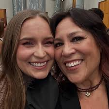 Gig 19 of 26 of our regional “Australian Made” tour and last night was a  cracker!!!!! After meeting all our VIPs and giving them their commemorative  quilt prints we launched straight into @