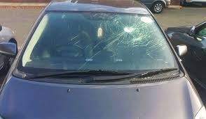 Why Replacing Your Windscreen When It Is Damaged Is So Important In 2020 Wind Screen Car Glass Repair
