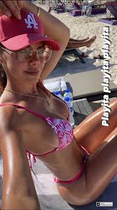 Livia brito in hot dress picture of livia brito livia brito niega aumentarse los gluteos livia brito livia brito implantes en gluteos livia brito cirugias livia brito operaciones que rico mambo hija del director de que : Livia Brito Hot