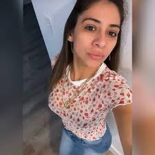 Hola, me caes bien 😍😘, pero nunca respondes a mis comentarios 🥹. ¡Espero  saber de ti pronto!