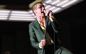 He has also recorded with his side project the last shadow puppetsand as a solo artist. Arctic Monkeys Manager Reveals Band Are Working On New Music
