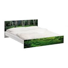 Es ist ein kleines bettchen mit einer eigenen kleinen matratze und mit. Mobelfolie Fur Ikea Malm Bett Als Blickfang Bilderwelten