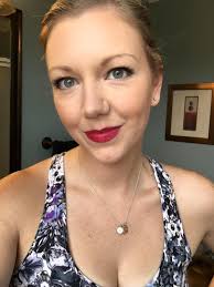 Hiii, Does anyone have recommendations for lip products like this? It's y2k  makeup.