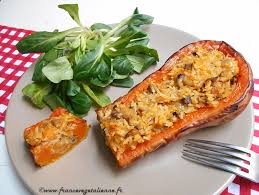 Une recette d'hiver, équilibrée et follement gourmande. Courges Butternut Farcies Vegetalien Vegan France Vegetalienne