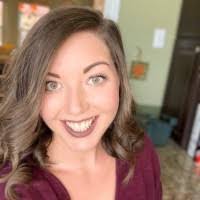 Stephanie Couey's Instagram, Twitter & Facebook