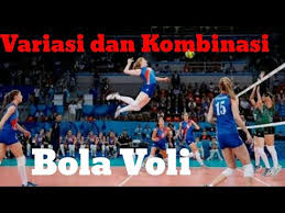 Saat melakukan passing bawah, kamu harus meluruskan kedua siku di depan badan dan dirapatkan, agar bola memantul sempurna. Variasi Dan Kombinasi Tehnik Dasar Bola Voli Bagi Pemula Youtube