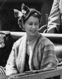 La reine elisabeth ii lors de son discours annuel de noël depuis le château de windsor en 2019. La Toute Jeune Reine Elisabeth 2 Elizabeth Ii Queen Elizabeth Princess Elizabeth