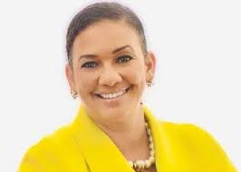 Deena Hayes's Instagram, Twitter & Facebook