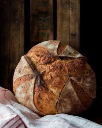 Eng Below El Horno Va Cogiendo Ritmo El Pan Para La Semana 80 Harina Blanca 20 Harina Integral 30 Masa Madre Liquida 73 Food Design Bread Food