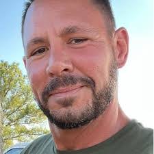 Keith Ensminger's Instagram, Twitter & Facebook