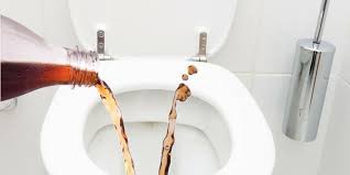 Im Badezimmer Soll Es Immer 100 Prozent Hygienisch Und Rein Sein Schau Dir Die Folgenden 6 Putztricks Ganz Genau An D Reinigen Tricks Putzmittel Selbstgemacht