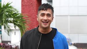 Check spelling or type a new query. Irfan Hakim Ajarkan Anaknya Untuk Jadi Penghafal Al Quran Kumparan Com