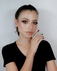 AAMIRAHAZLANN MAKEUP