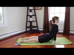 Yoga How Do I Roll Over My Feet From Upward Dog To Downward Dog Yoga Asanas Yoga Up Dog