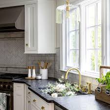 Black Granite Countertops Styles Tips Video Infographic Black Granite Countertops Replacing Kitchen Countertops Leather Granite